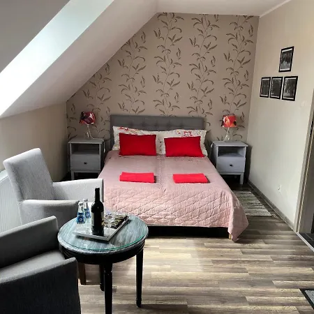 Apartament Dom W Trawach *