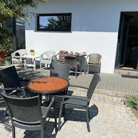 Dom W Trawach Apartman *