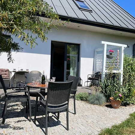 Dom W Trawach Appartamento