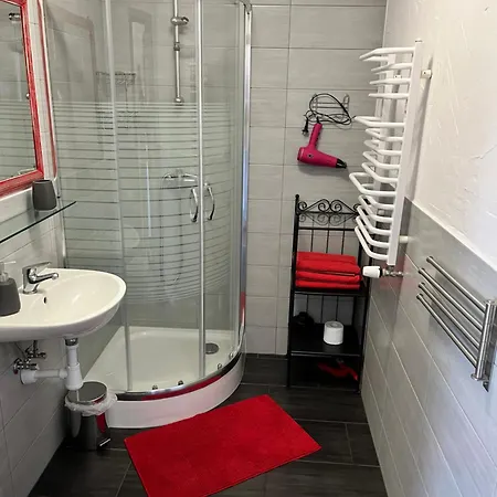Apartment Dom W Trawach